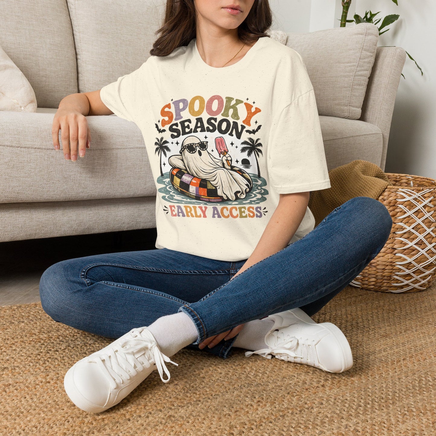 Spooky Season ghost holding popsicle T-Shirt | Halloween retro palm trees