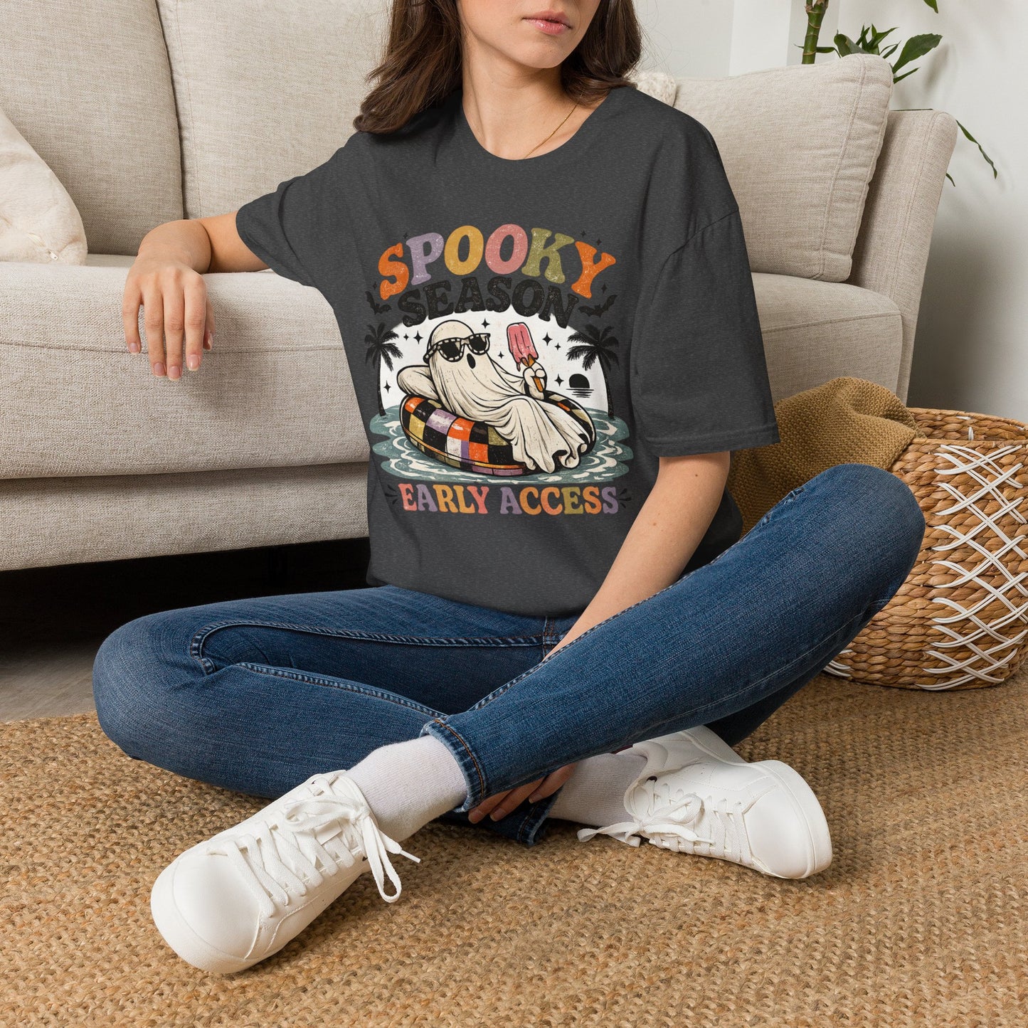 Spooky Season ghost holding popsicle T-Shirt | Halloween retro palm trees