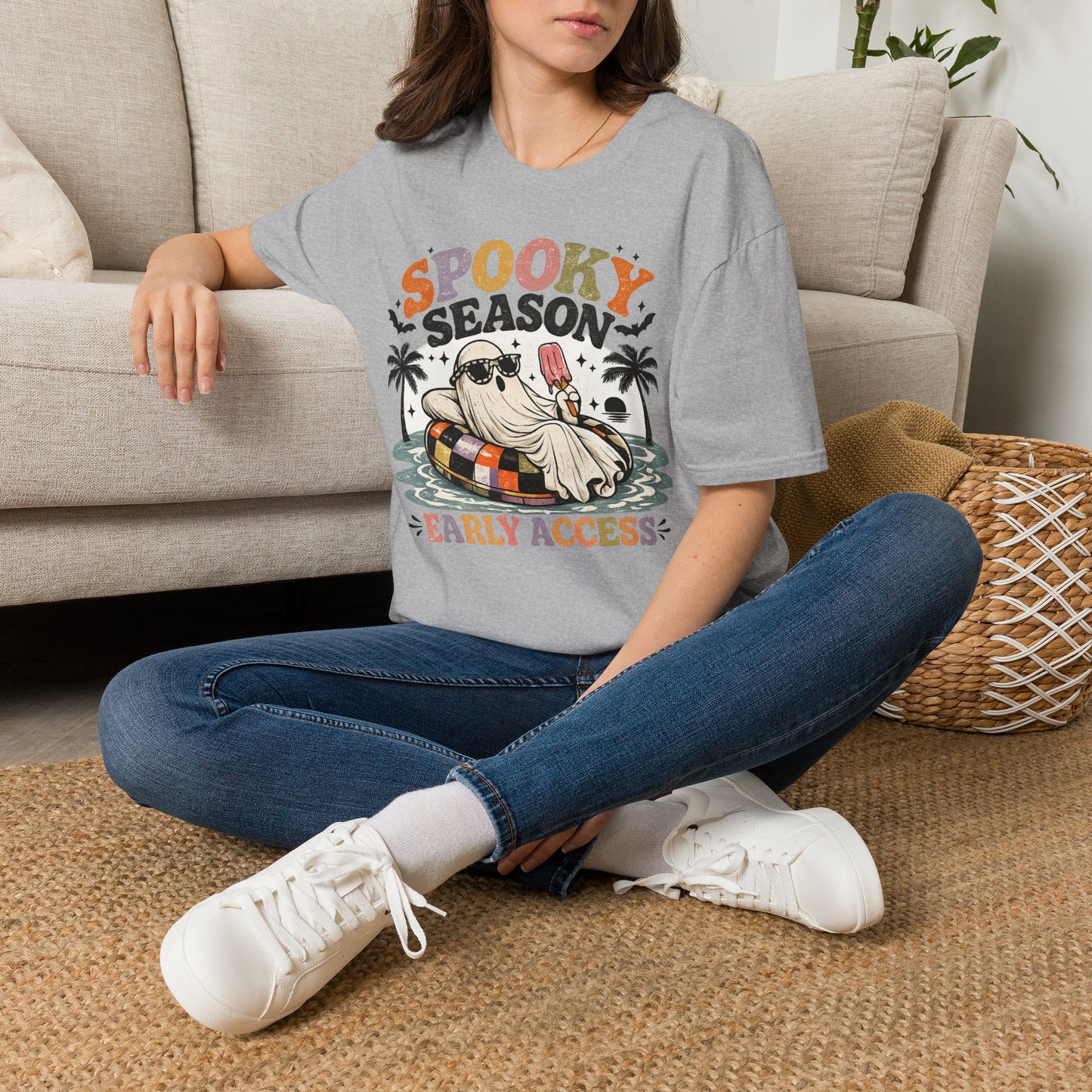 Spooky Season ghost holding popsicle T-Shirt | Halloween retro palm trees